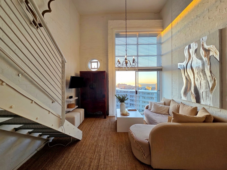 To Let 1 Bedroom Property for Rent in Green Point Western Cape